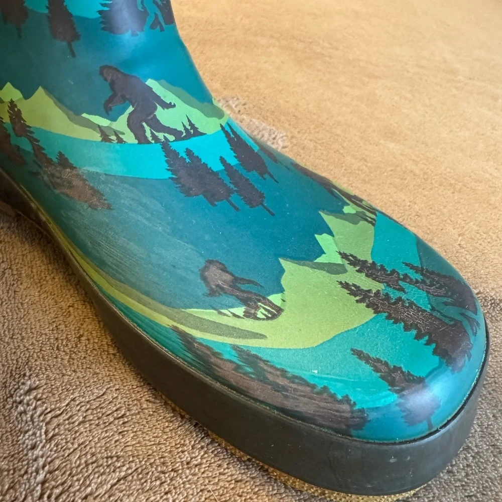 WESTERN CHIEF Find Bigfoot Kids Rainboots size 3